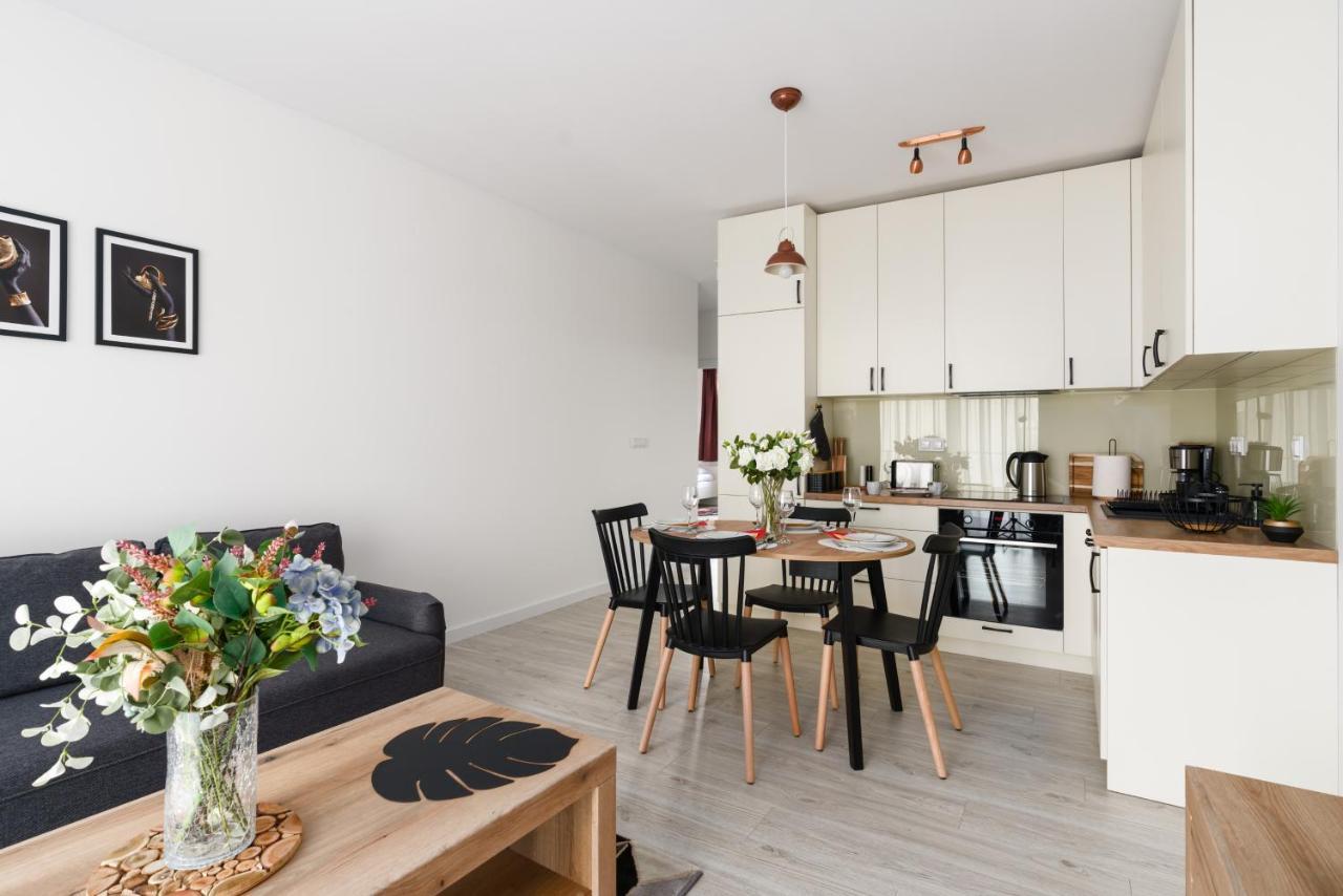 Premium Apartments Poznan Airport By Noclegi Renters מראה חיצוני תמונה