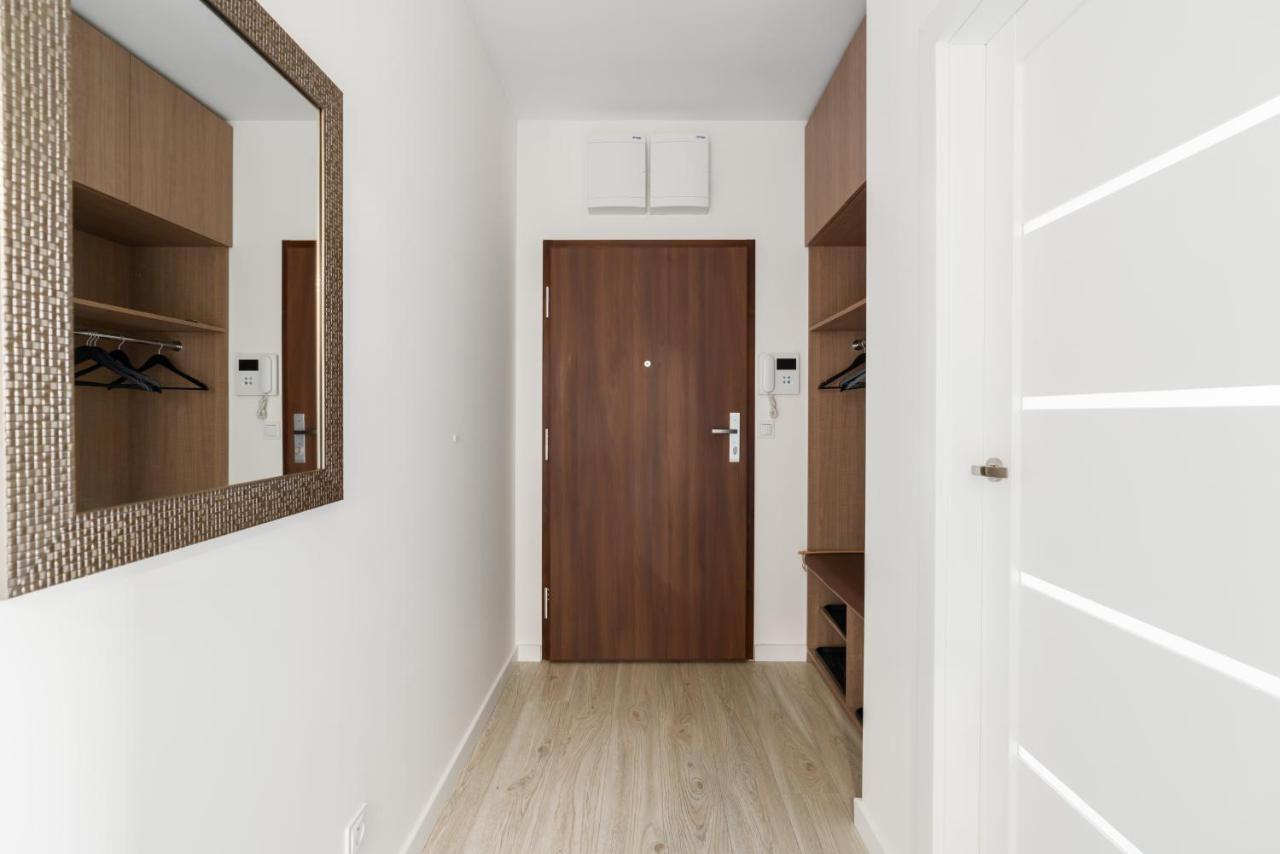 Premium Apartments Poznan Airport By Noclegi Renters מראה חיצוני תמונה